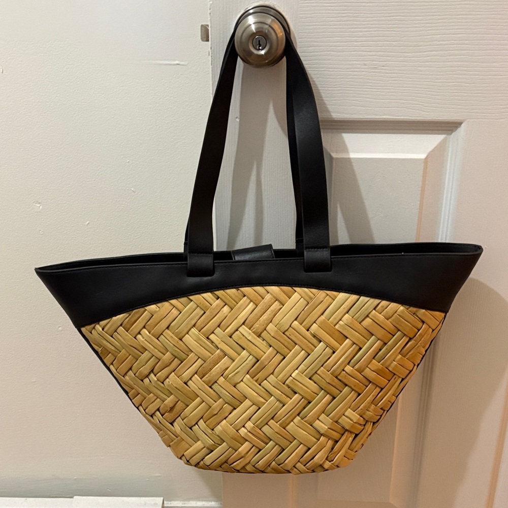 Vince Camuto straw beach bag